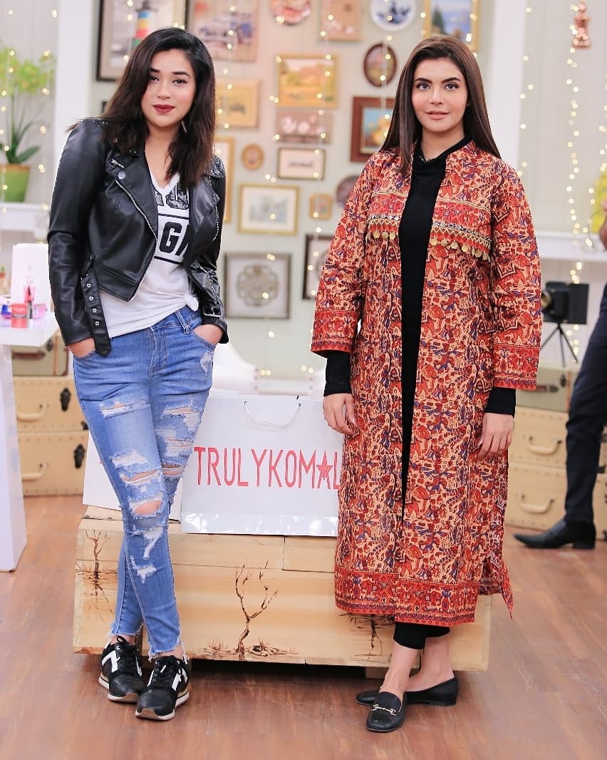 Komal Rizvi Beautiful Clicks from Nadia Yasir Morning Show