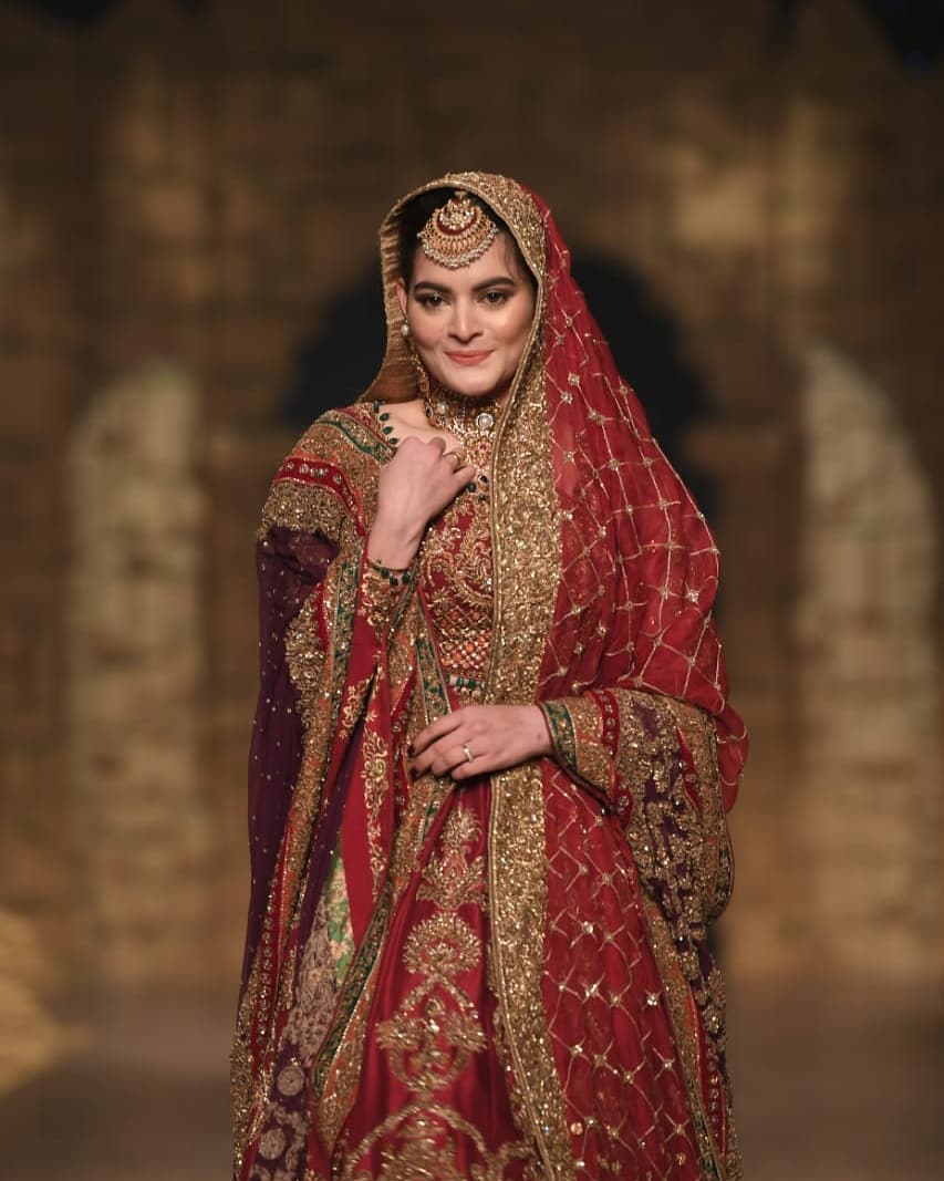 Gorgeous and Beautiful Minal Khan Walked for Aisha Imran at HBCW19