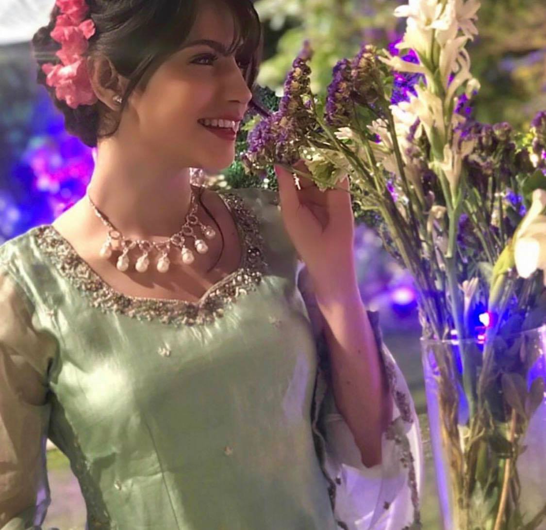 Everything You Need To Know About Neelam Muneer