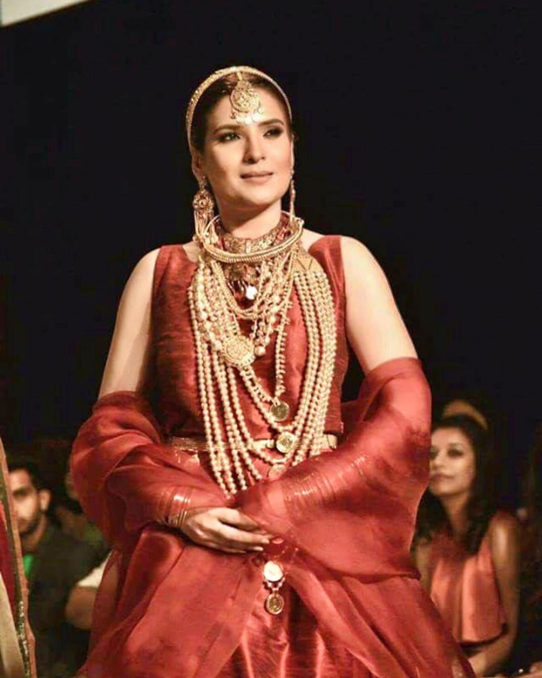 Resham Khan Announced Her Marriage Plans | Reviewit.pk