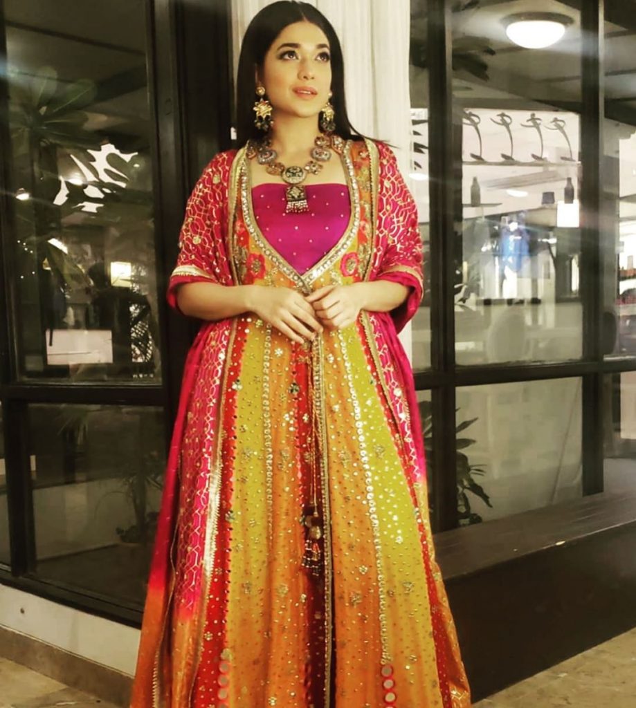 Sanam Jung Beautiful Clicks from a Recent Family Wedding | Reviewit.pk