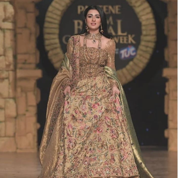 Actress Sisters Sarah Khan and Noor Khan Walked at the Ramp of HBCW19