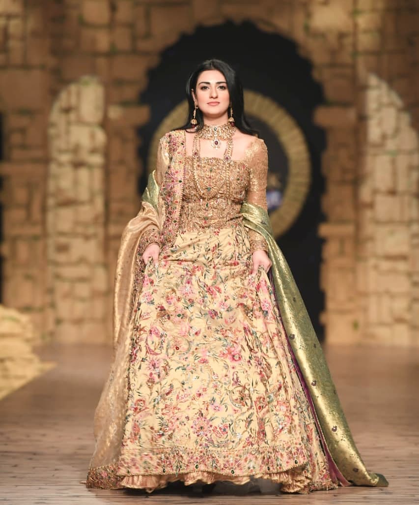 Actress Sisters Sarah Khan and Noor Khan Walked at the Ramp of HBCW19