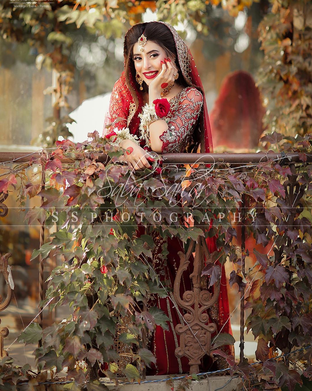 Urwa Hocane Looks Gorgeous in the Latest Bridal Photo Shoot