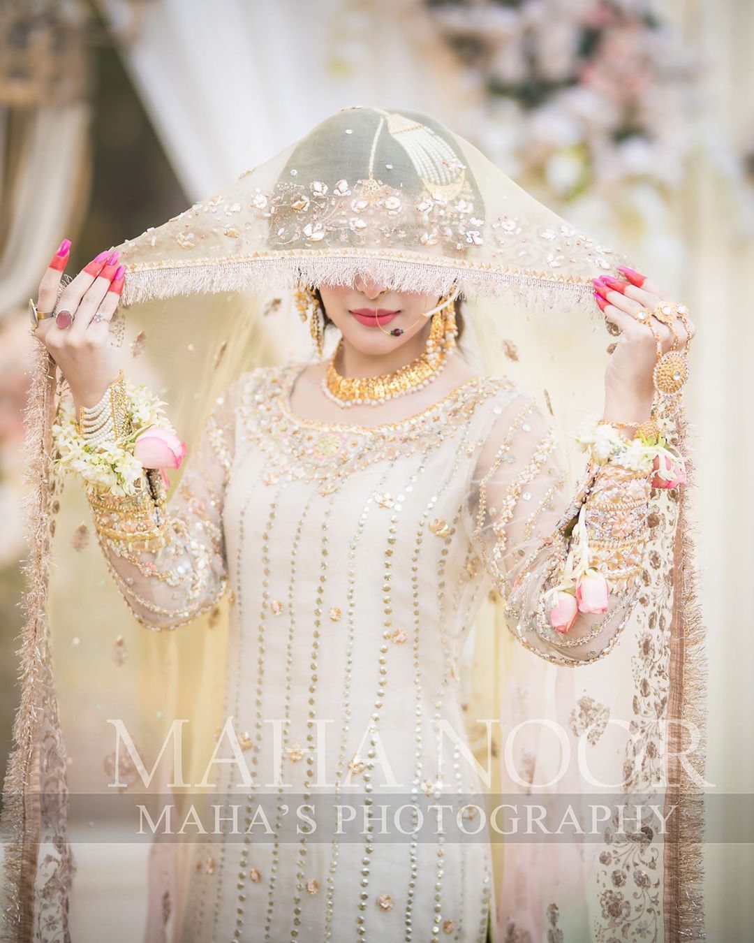 Latest Bridal Photo Shoot of Gorgeous Urwa Hocane