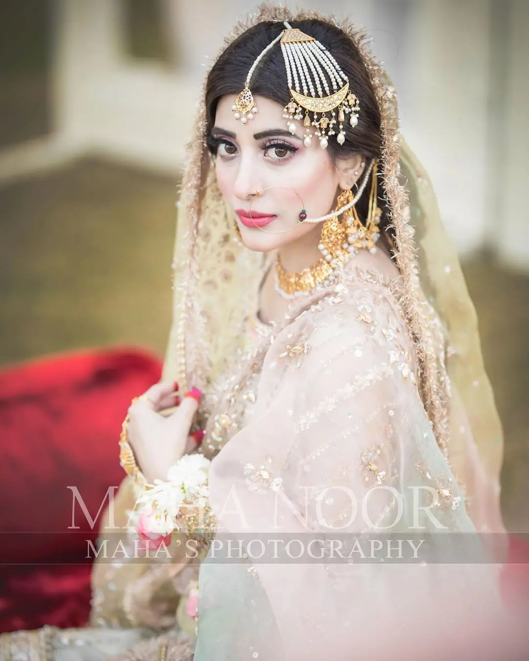 Latest Bridal Photo Shoot of Gorgeous Urwa Hocane | Reviewit.pk