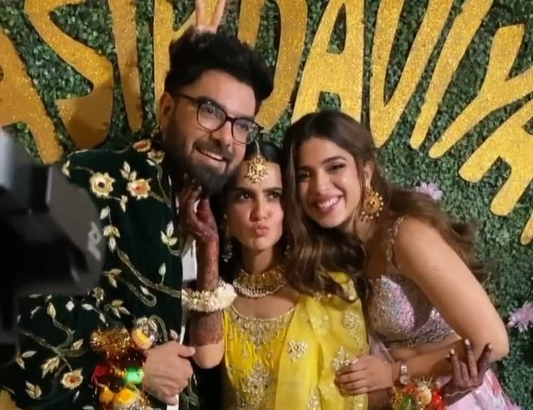 Celebrities Spotted at the Mehndi Event of Iqra Aziz and Yasir Hussain