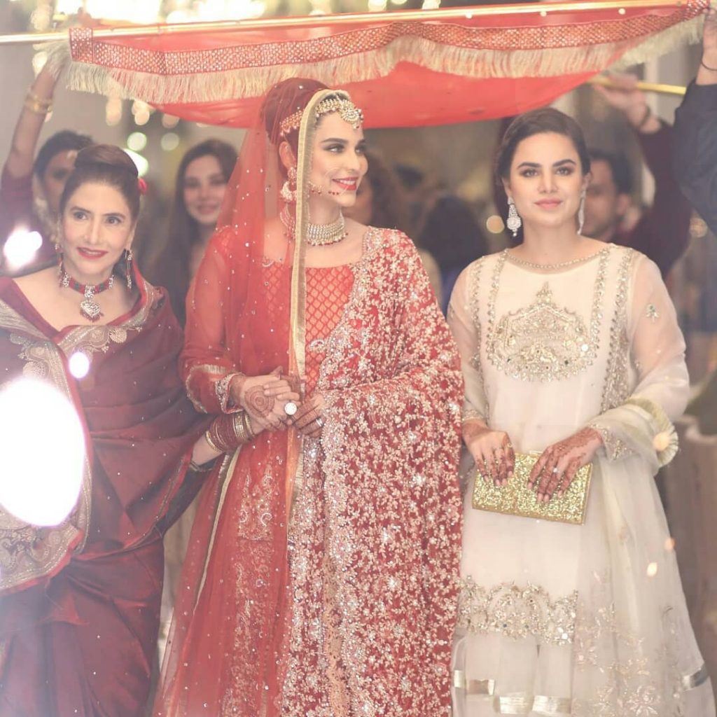 Beautiful Sana Sarfaraz Wedding Exclusive Pictures | Reviewit.pk