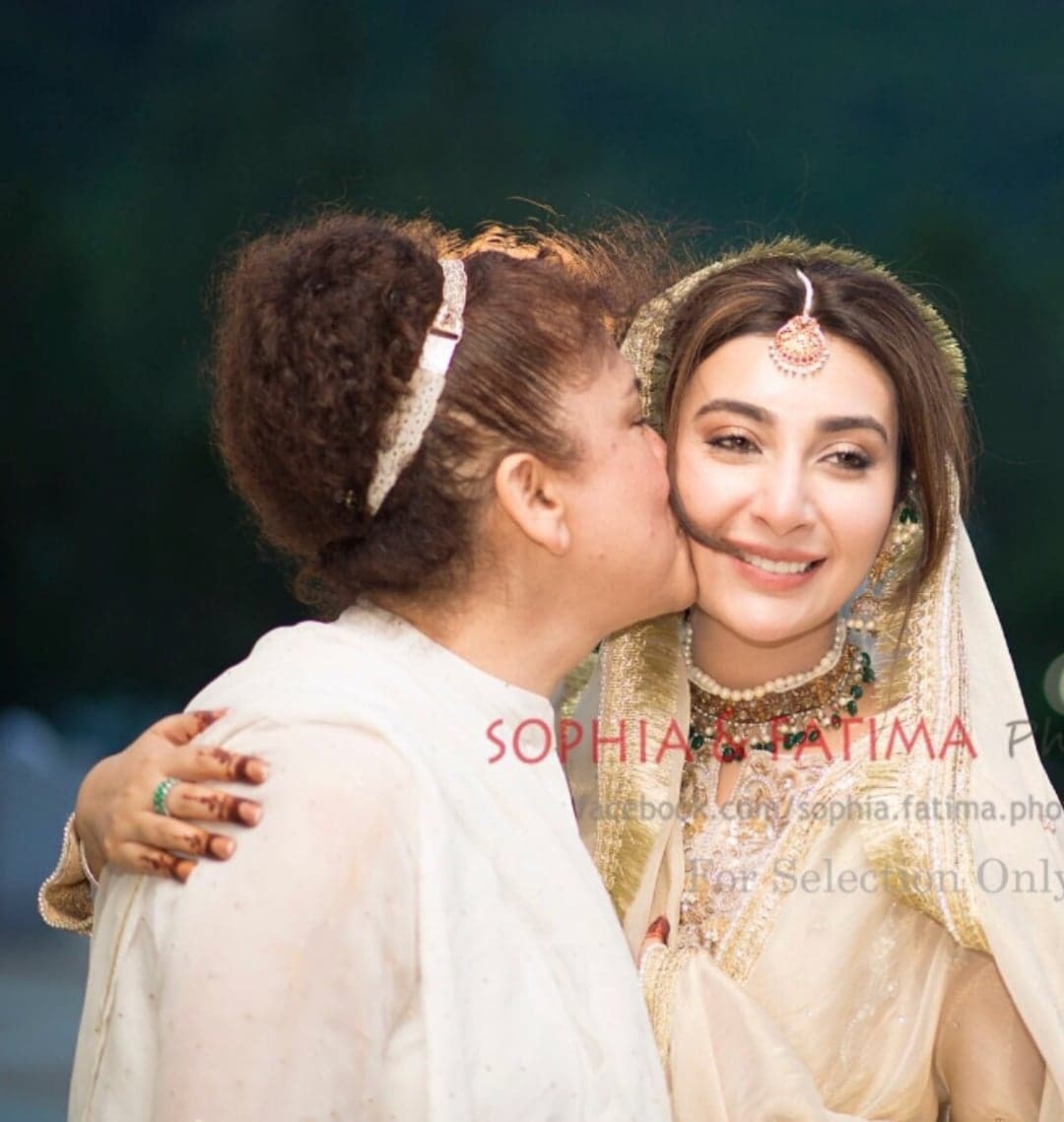 Beautiful Mehndi Designs of Pakistani Celebrity Brides