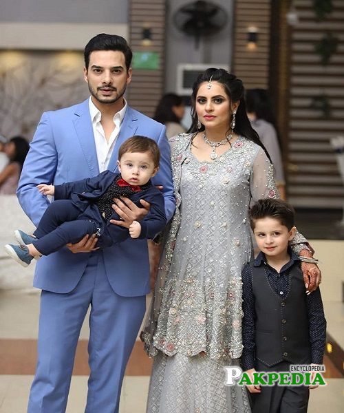 Beautiful Pakistani Celebrities And Their Kids Who Have Colored Eyes