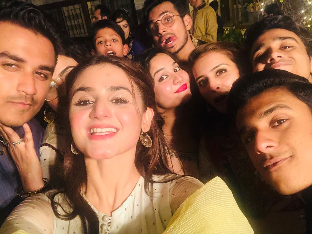 Hira Mani Enjoying Quality time with Family and Cousins