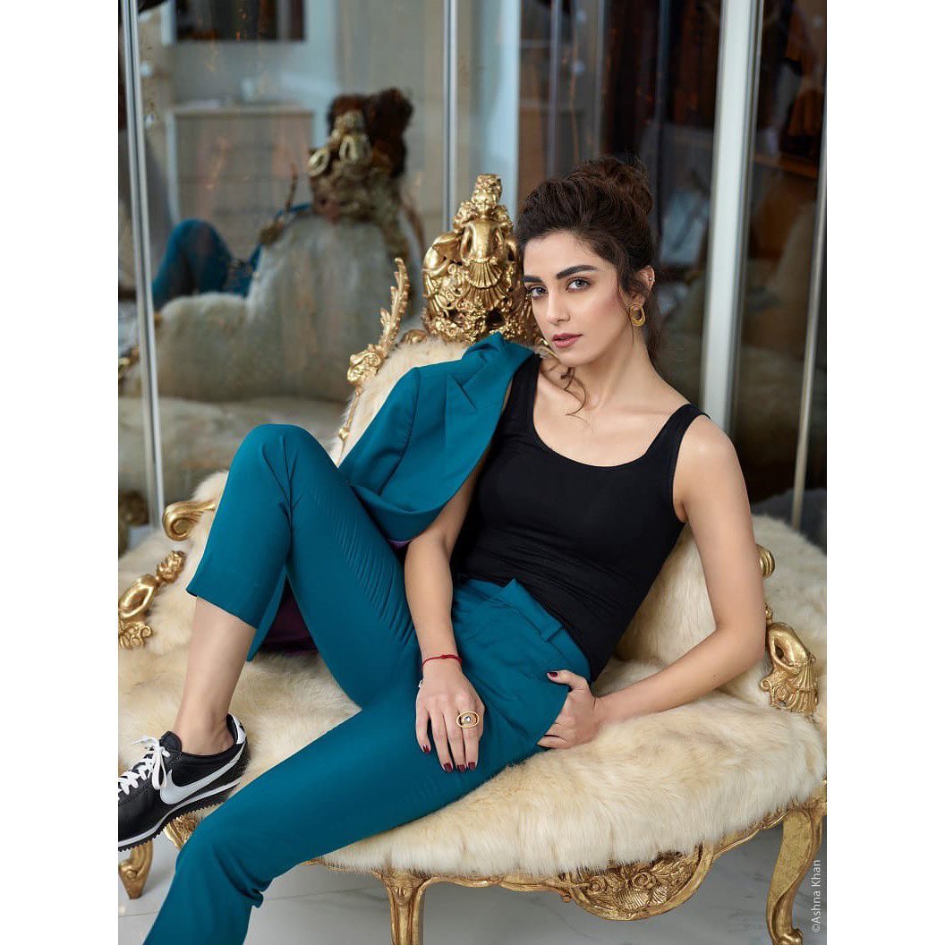 Gorgeous Maya Ali Latest Beautiful Photo Shoot