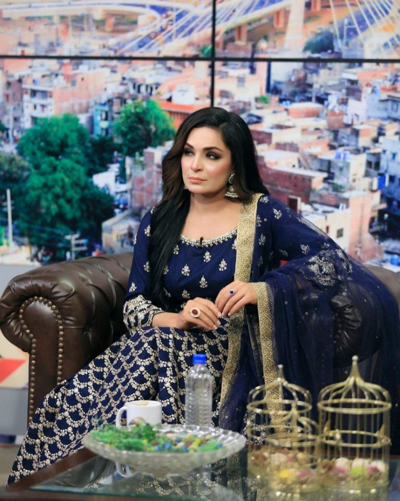 Meera Slammed Troll For Disrespecting Female Actresses