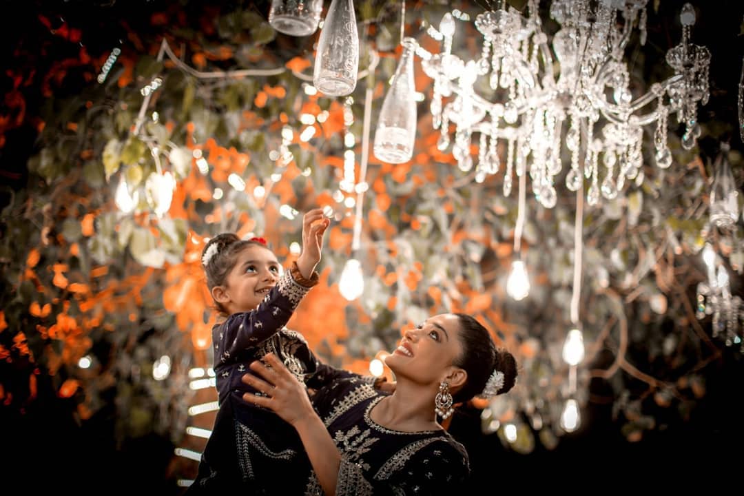 Beautiful Clicks of Sanam Jung with her Daughter Alaya