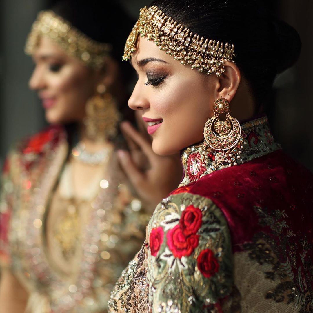 Beautiful Bridal Photo Shoot of Sanam Jung for Sabs The Salon