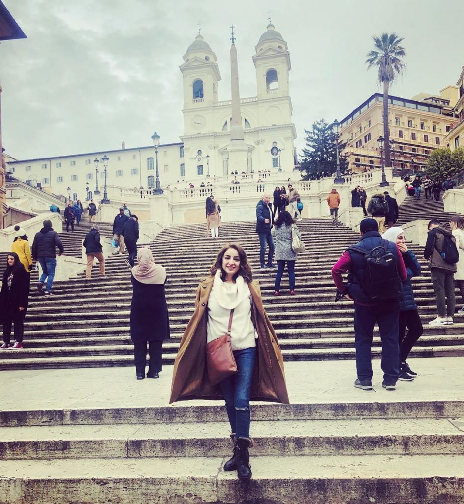 Sarwat Gillani Shares Her beautiful Paper Sketch From Rome