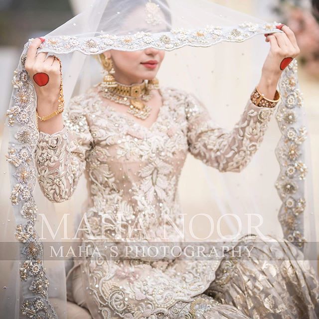 Latest Beautiful Bridal Photo Shoot of Gorgeous Sumbul Iqbal