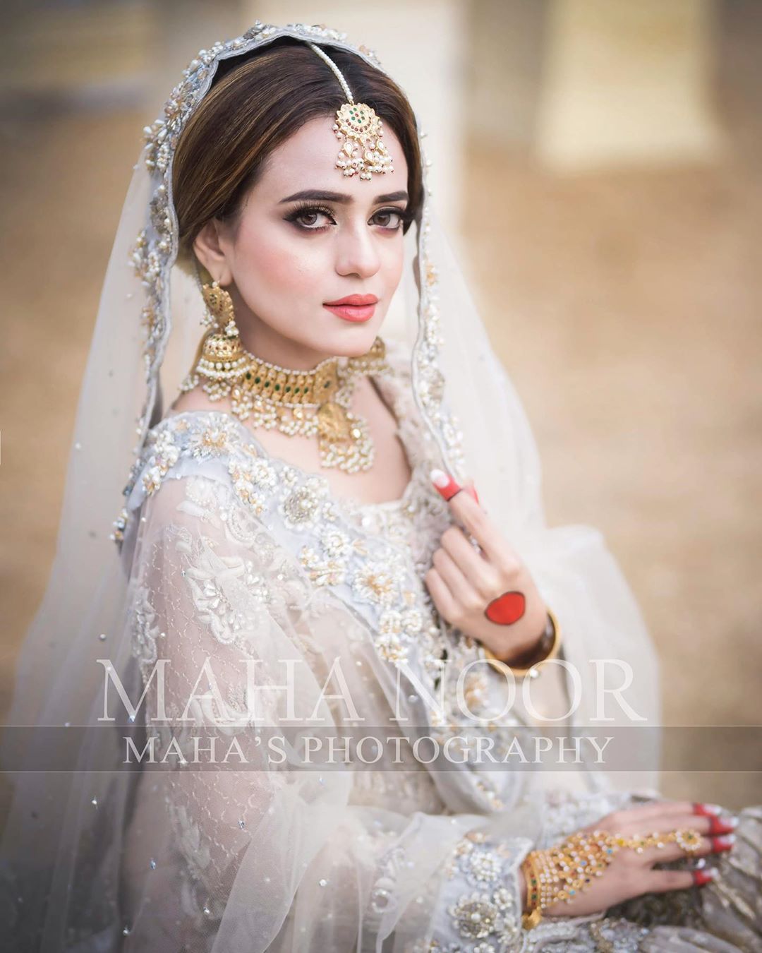 Latest Beautiful Bridal Photo Shoot of Gorgeous Sumbul Iqbal