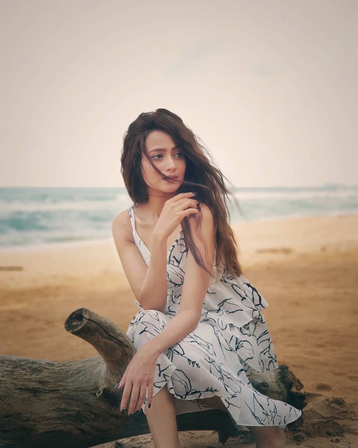 Zarnish Khan Is Looking Gorgeous In Her Latest Clicks Reviewit pk