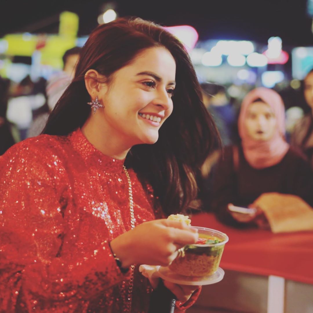 Beautiful Aiman Khan and Minal Khan Spotted at Eat Karachi Festival