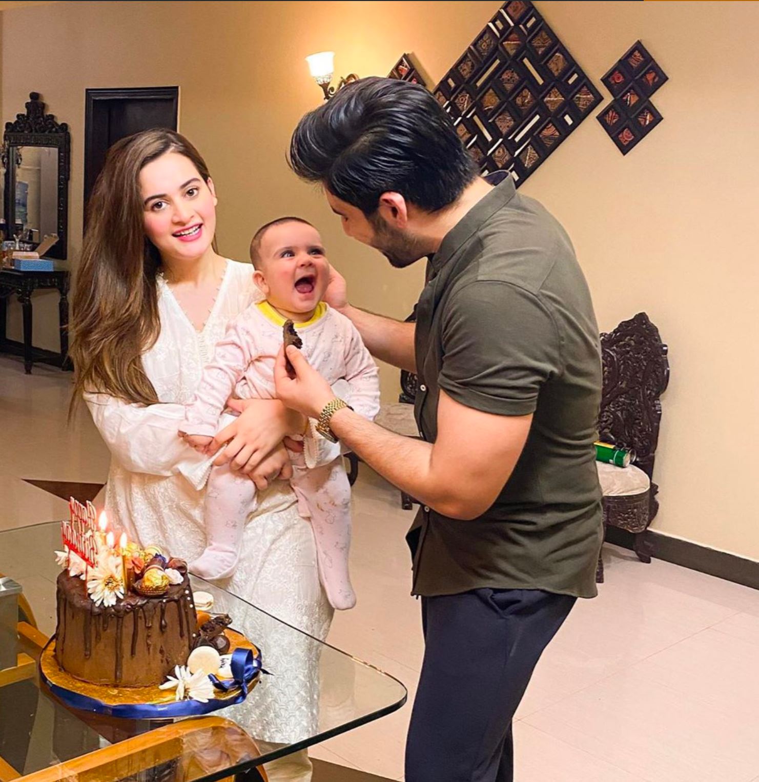 Aiman Khan Daughter Amal Muneeb | 20 Cute Pictures | Reviewit.pk