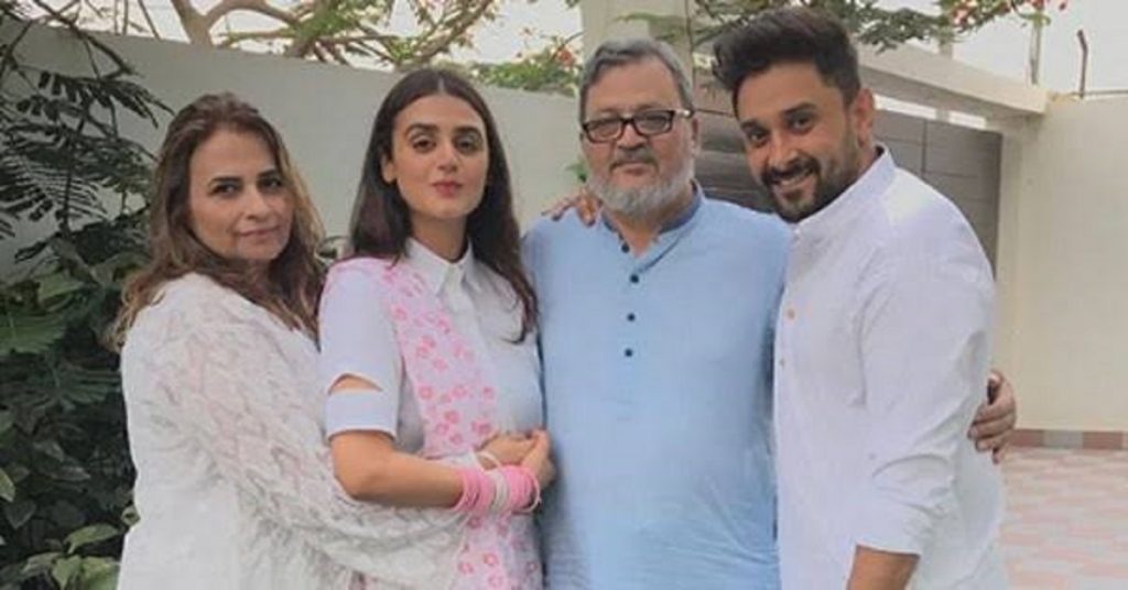 Hira Mani Shares Beautiful Post Wishing Her Parents