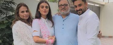 Hira Mani Shares Beautiful Post Wishing Her Parents