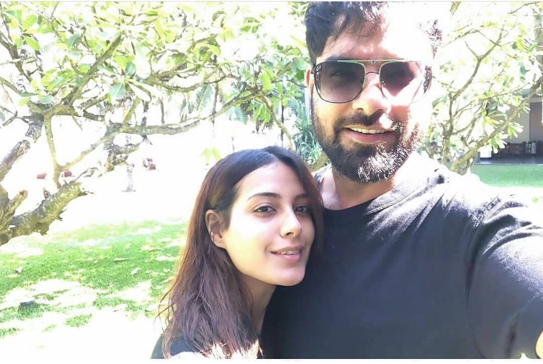 Honeymoon Pictures of Newly Wed Couple Iqra Aziz and Yasir Hussain