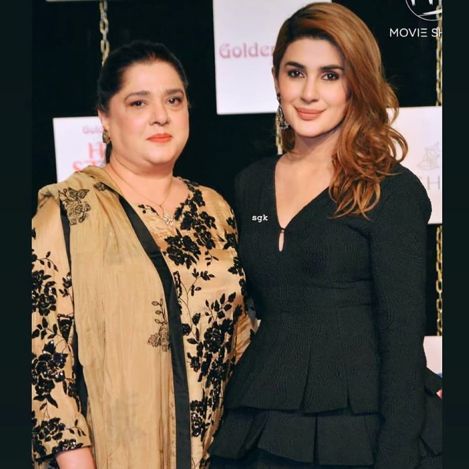 Hina Altaf Pakistani Actress Xxx Com - Pakistani Actresses With Their Beautiful Mothers | Reviewit.pk