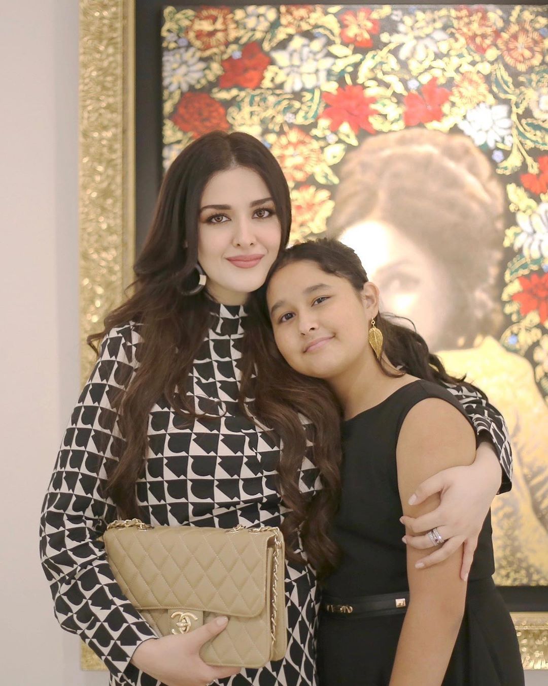 Grand Daughter of Noor Jahan Natasha Khalid Latest Clicks with her Family