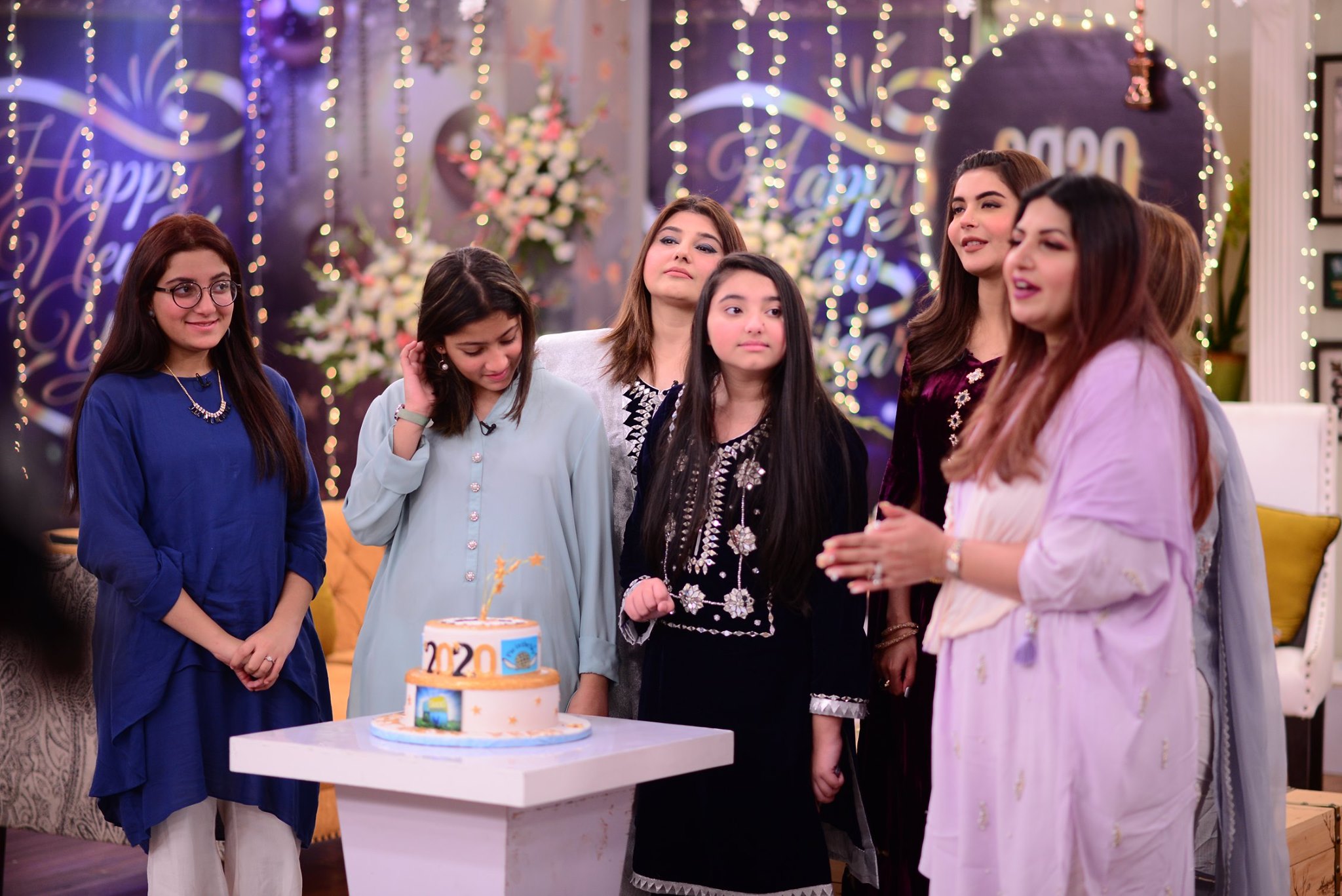 Shagufta Ijaz and Javeria Saud with their Daughters in Nida Yasir Morning Show