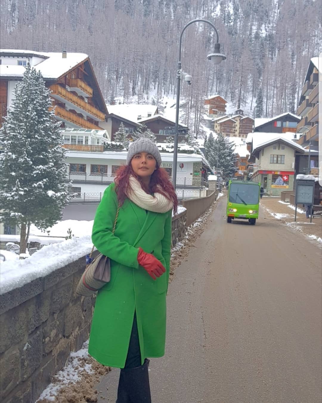 Beautiful Couple Nida Yasir and Yasir Nawaz Pictures from Switzerland