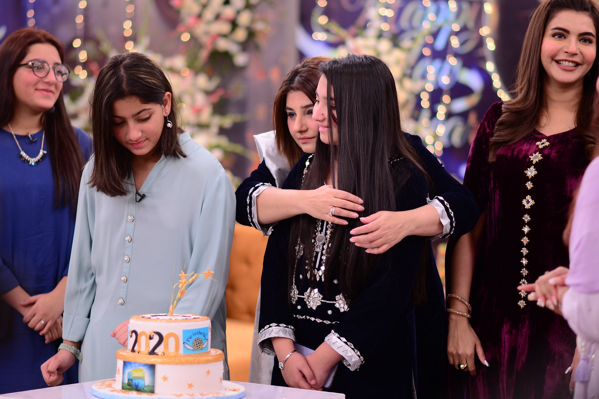 Shagufta Ijaz and Javeria Saud with their Daughters in Nida Yasir Morning Show