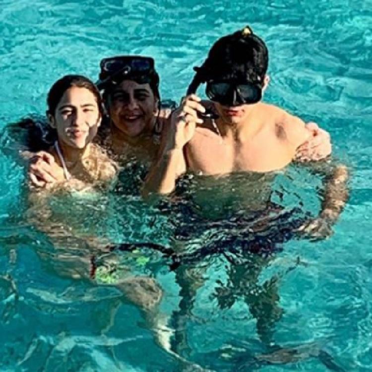 Sara Ali Khan and Family Celebrating New Years in Maldives