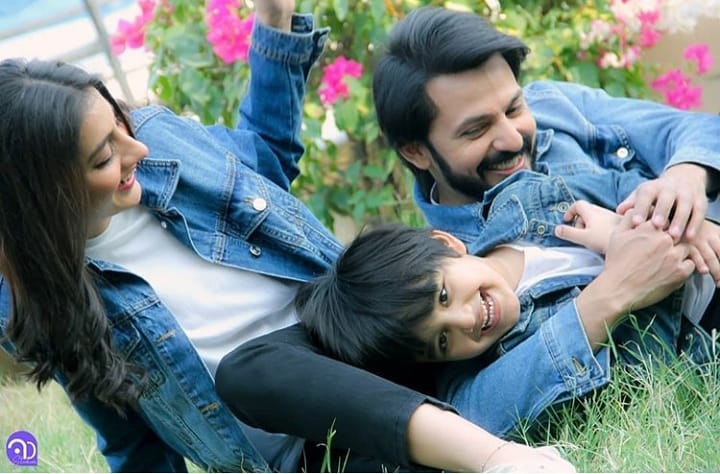 Bilal Qureshi and Uroosa Bilal Latest Beautiful Pictures with their Son