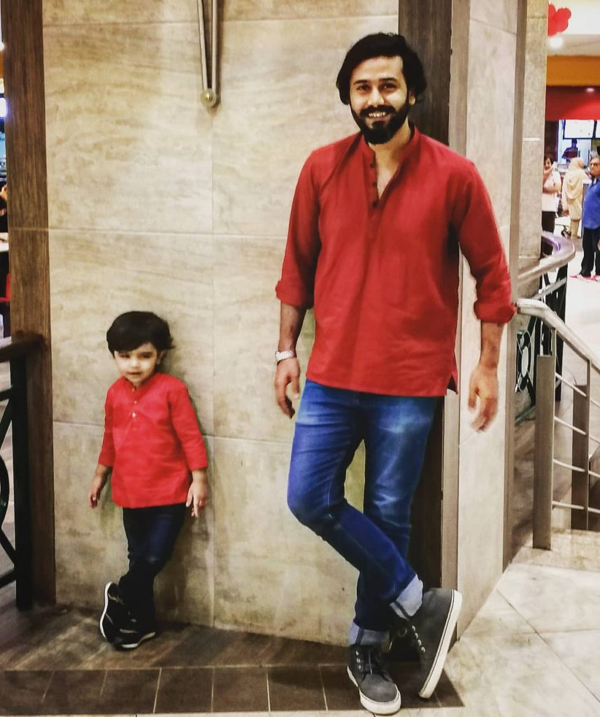 Latest Pictures of Actor Ali Abbas With His Wife And Kids