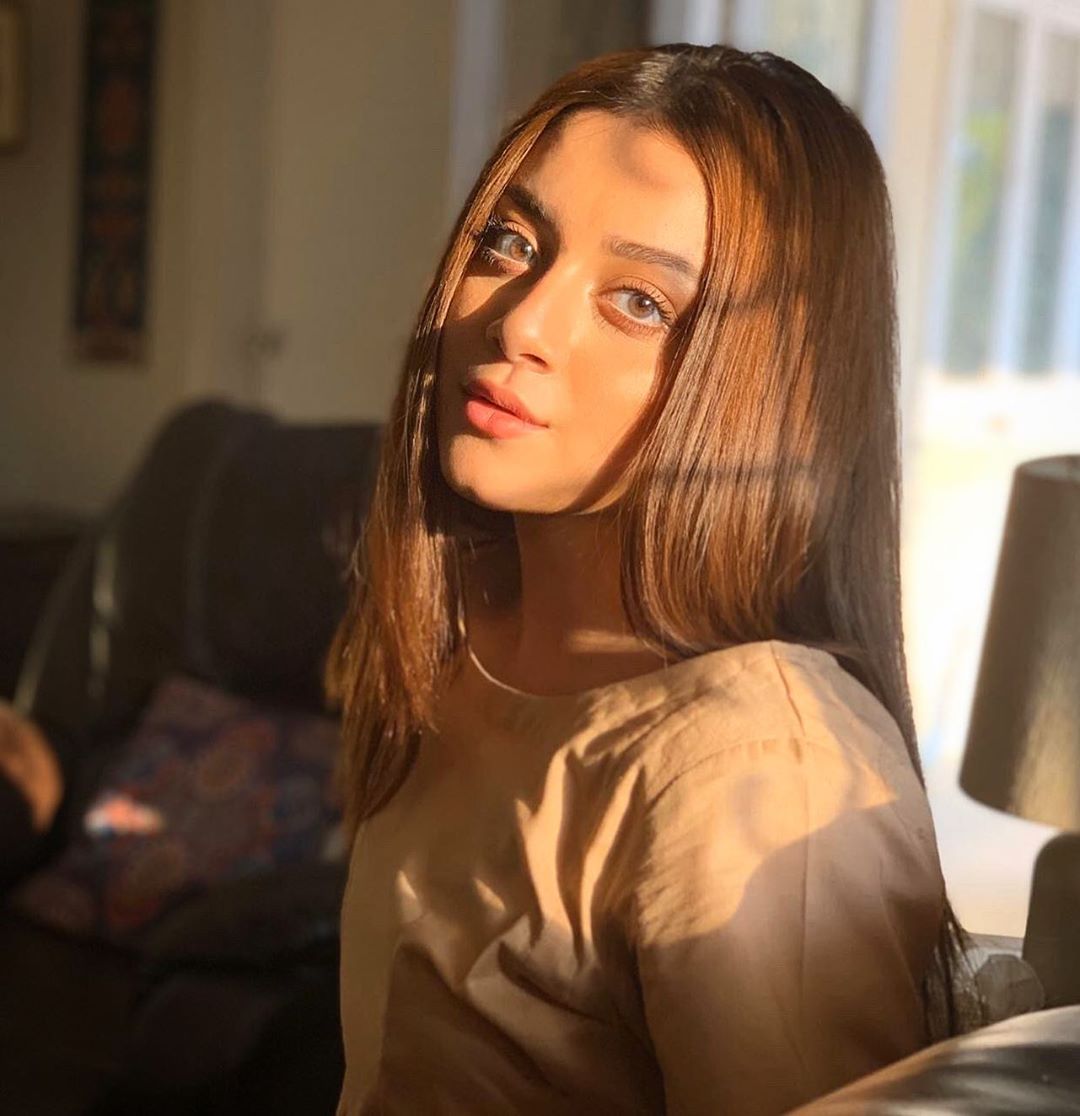 Private Photo Of Alizeh Shah Leaked Again | Reviewit.pk