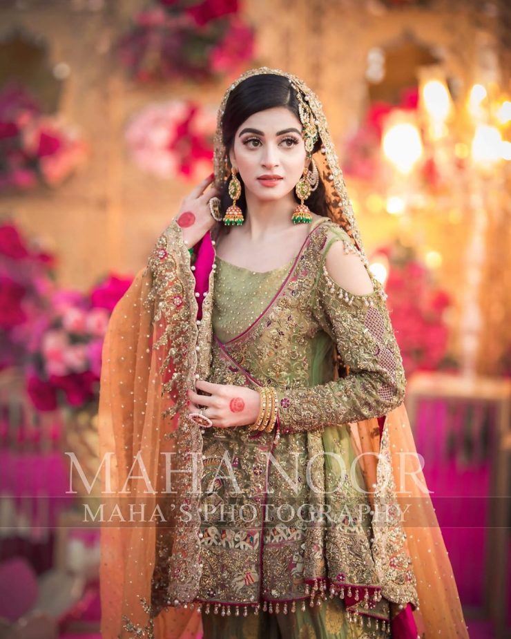 Beautiful Bridal Photo Shoot of Actress Anmol Baloch | Reviewit.pk