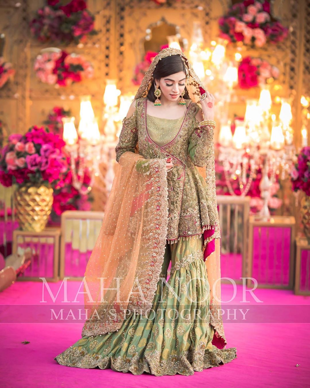 Beautiful Bridal Photo Shoot of Actress Anmol Baloch | Reviewit.pk