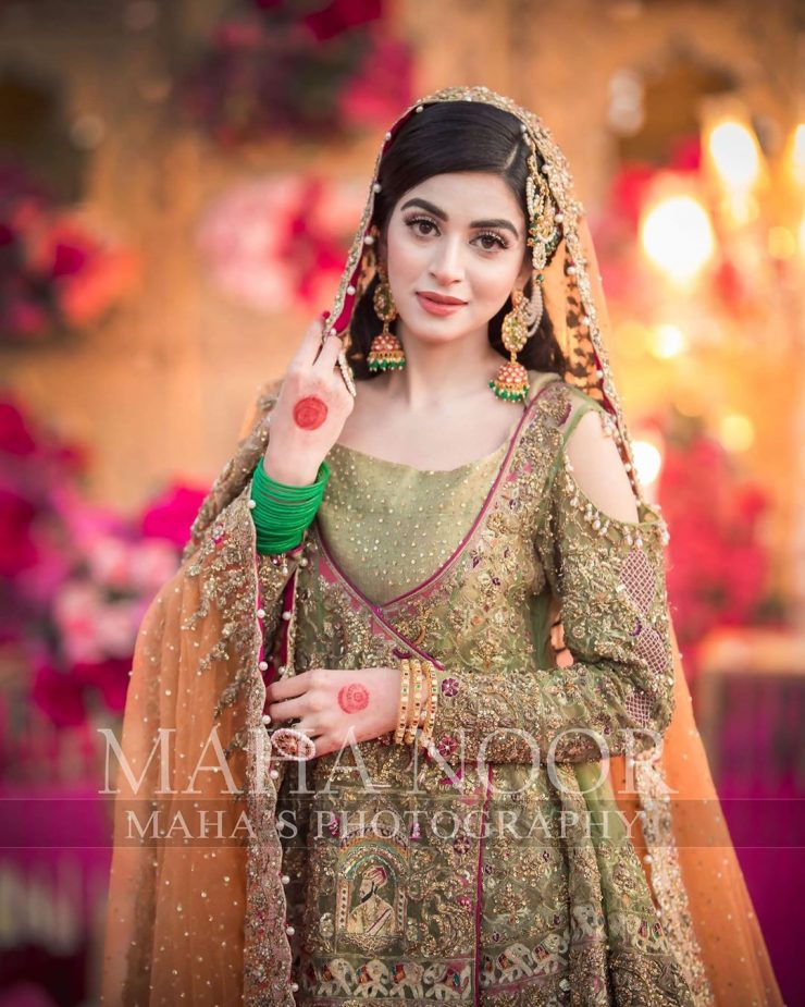 Beautiful Bridal Photo Shoot of Actress Anmol Baloch | Reviewit.pk