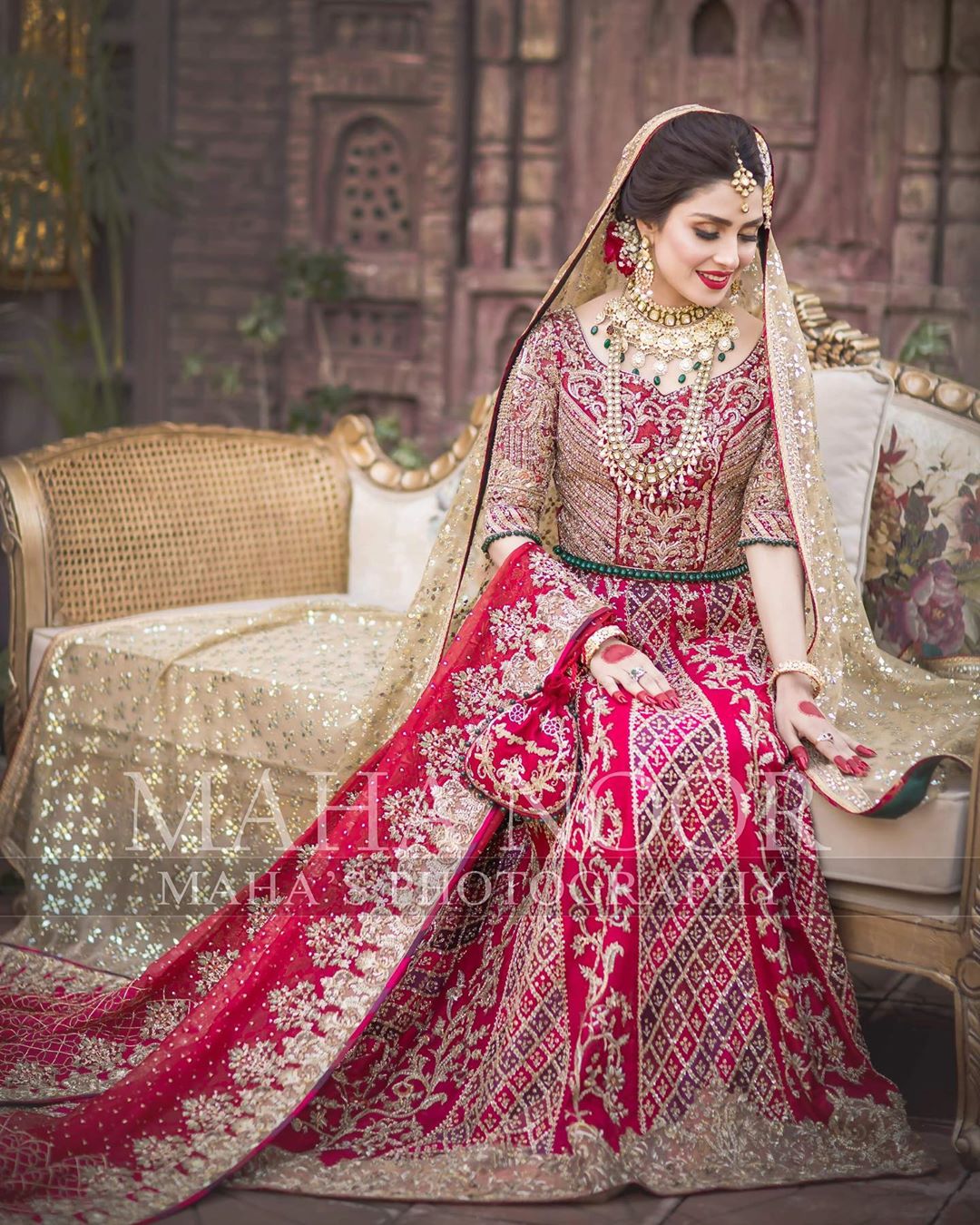 Beautiful Actress Ayeza Khan's Latest Bridal Photo Shoot