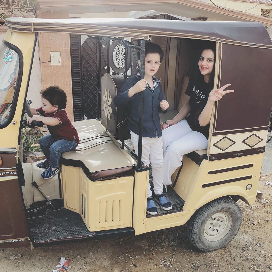 Fatima Effendi and Kanwar Arsalan Latest Beautiful Pictures with their Kids