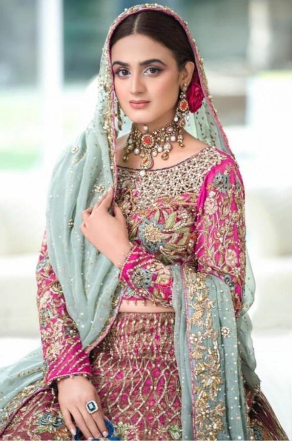 10 Beautiful Lehengas Worn By Pakistani Actresses | Reviewit.pk