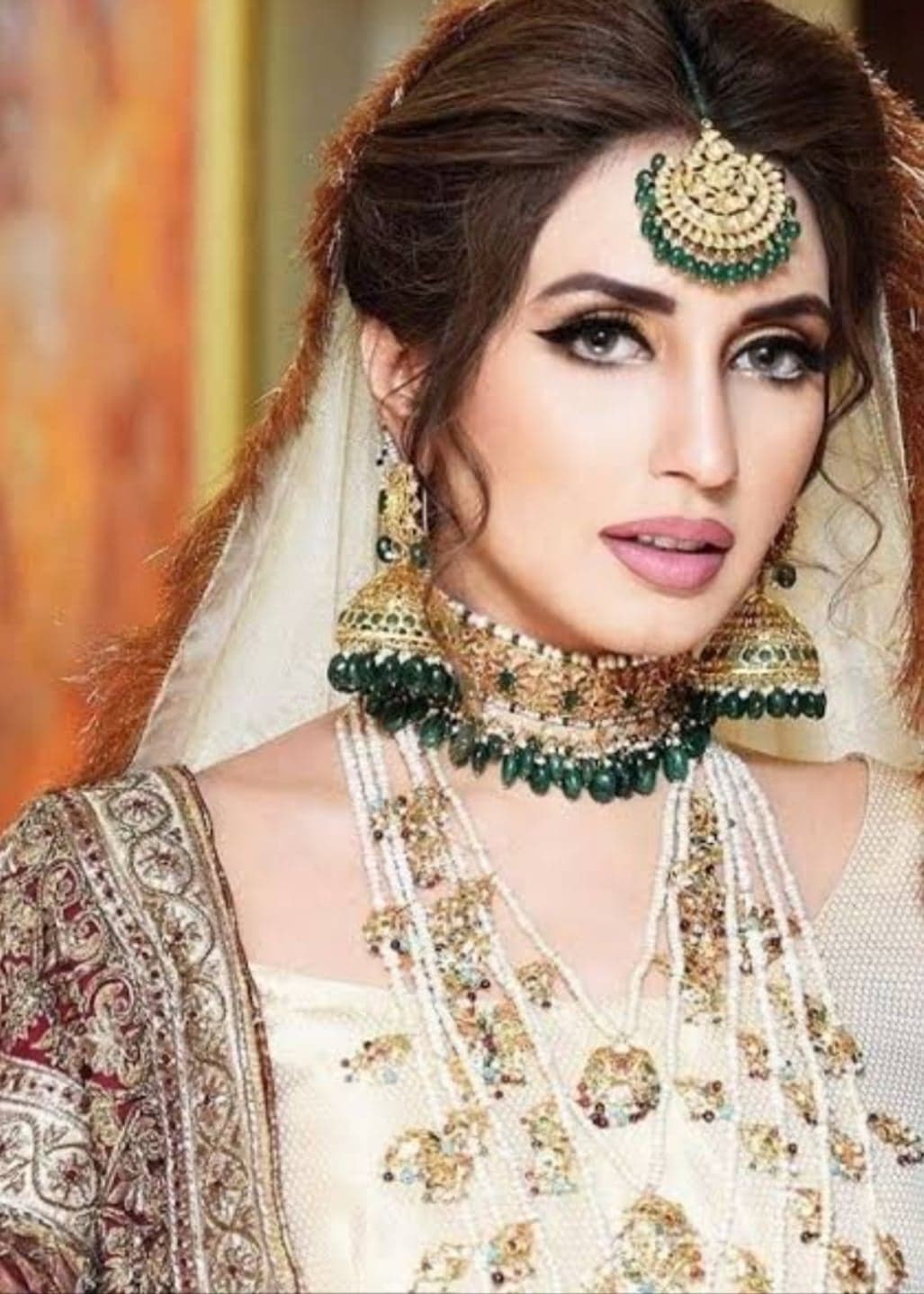 Pakistani Celebrity Brides Who Went For Heavy Bridal Makeup Reviewit Pk