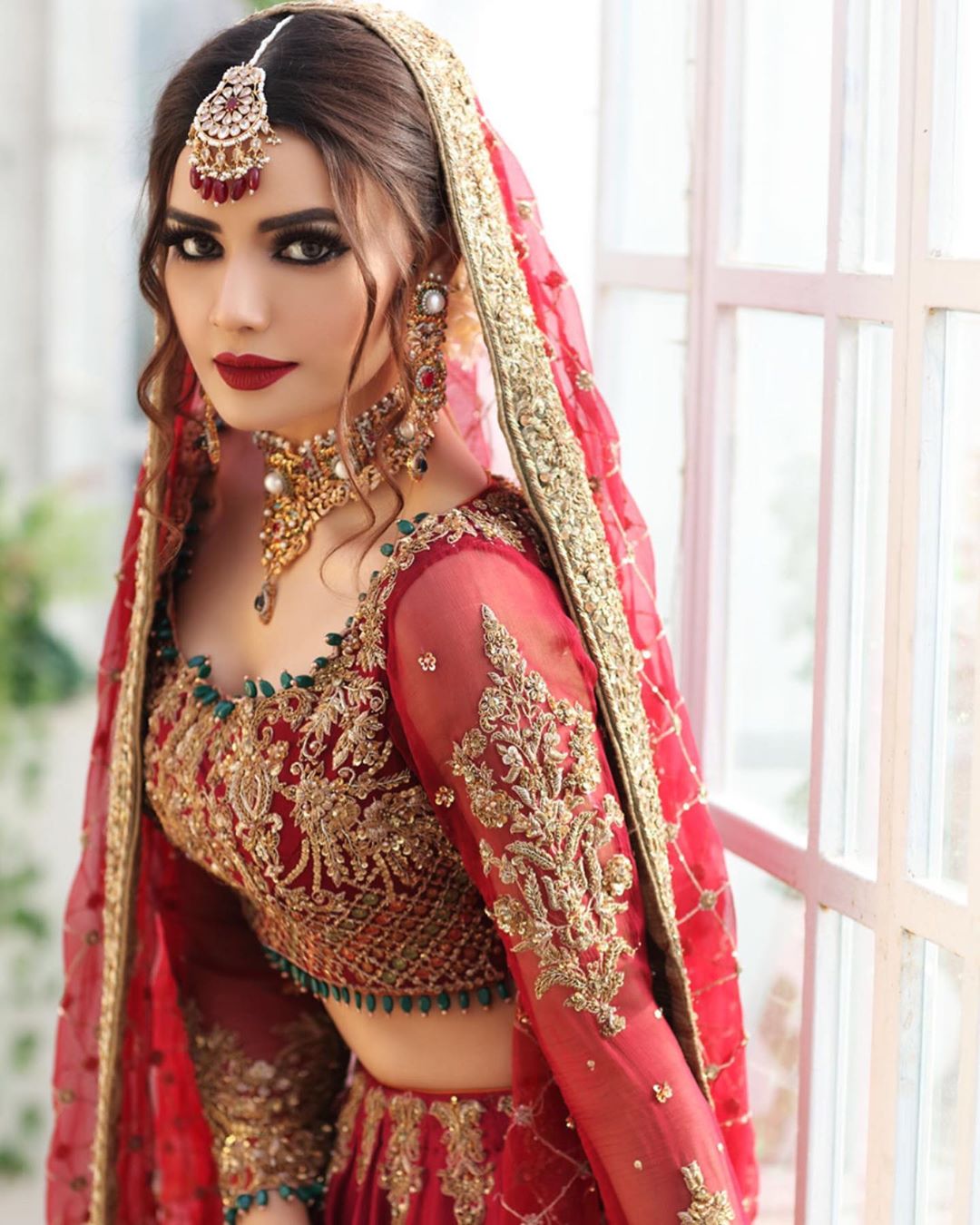 Beautiful Bridal Photo Shoot of Gorgeous Kiran Haq