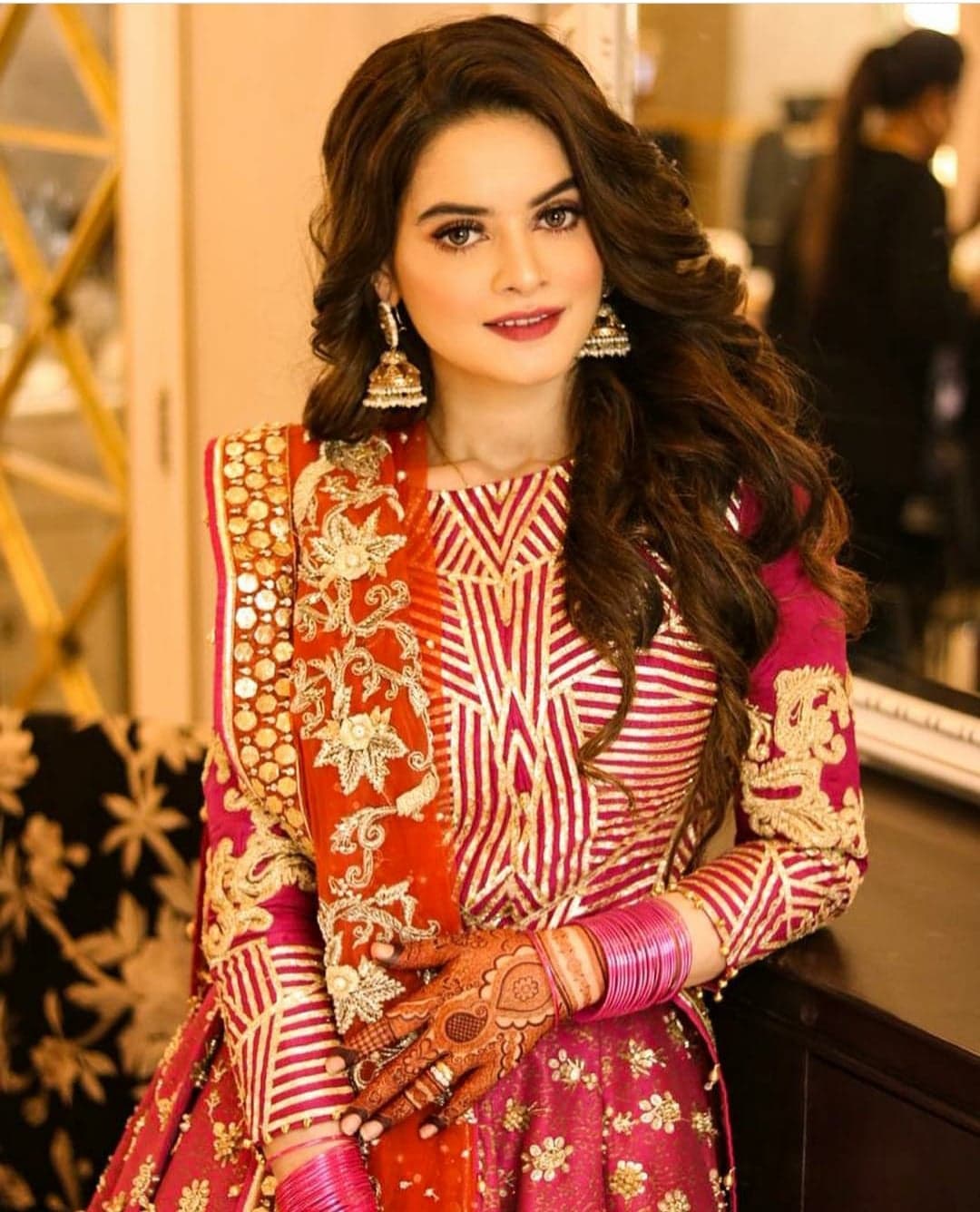 10 Beautiful Lehengas Worn By Pakistani Actresses