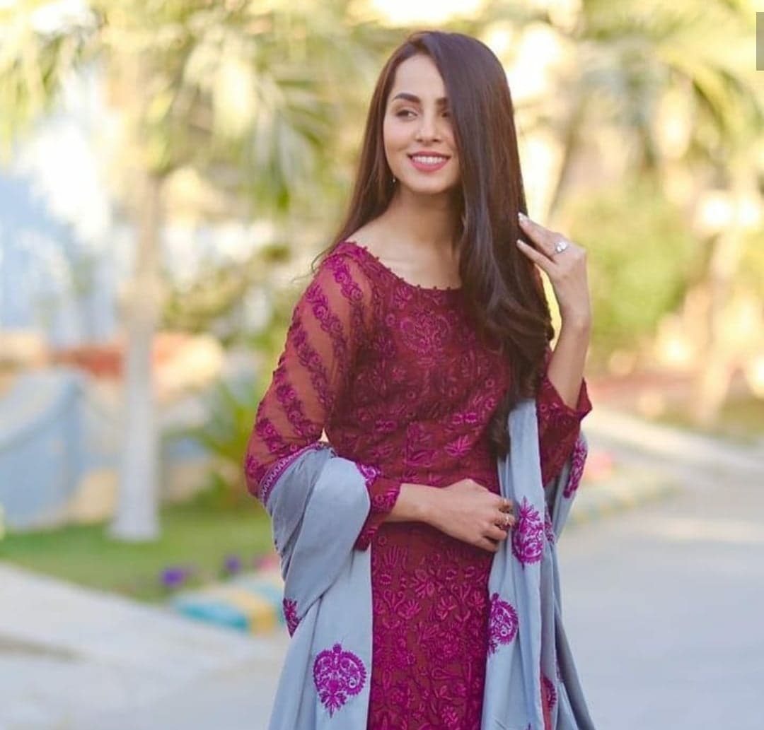 Top 10 Pakistani Celebrities Who Dress Up Modestly