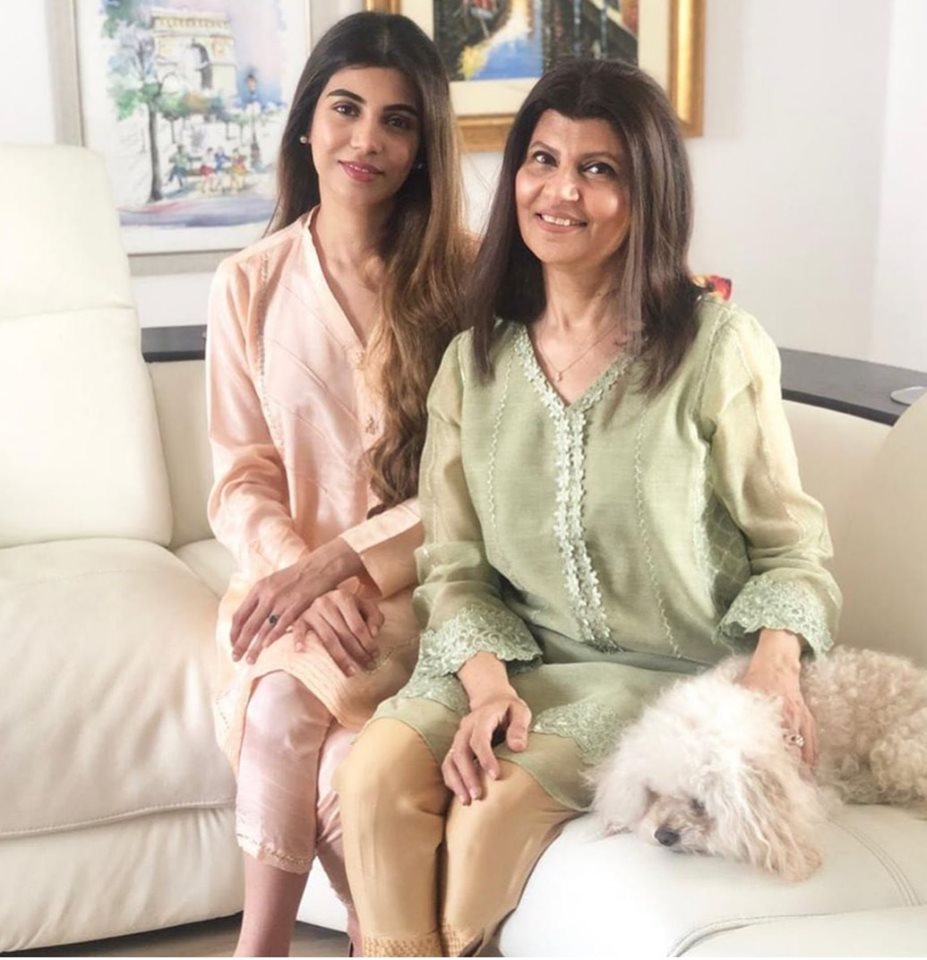 Actress And Director Rubina Ashraf Latest Pictures with Her Family