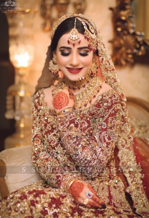 Pakistani Celebrity Brides Who Went For Heavy Bridal Makeup