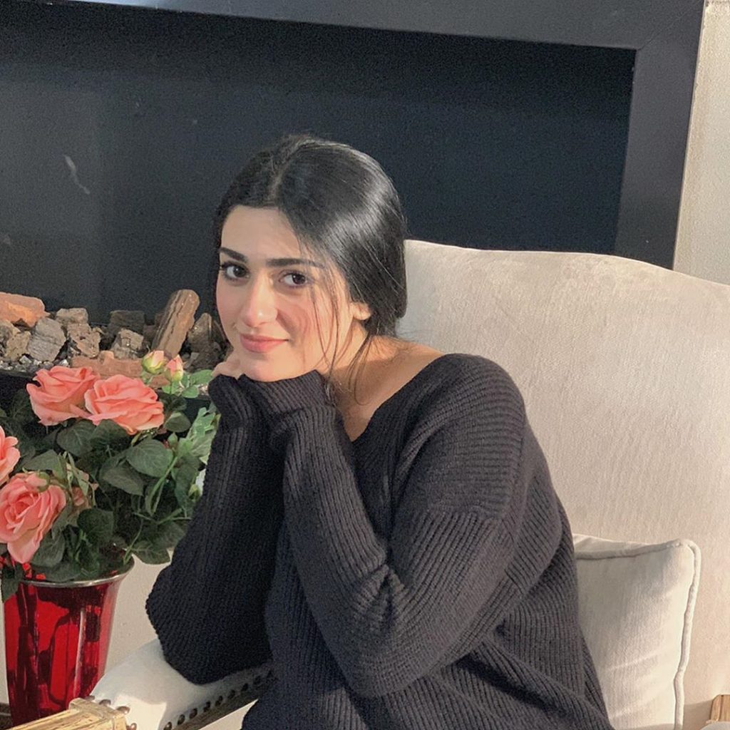 Sarah Khan Misses Her Mother On Valentine's Day